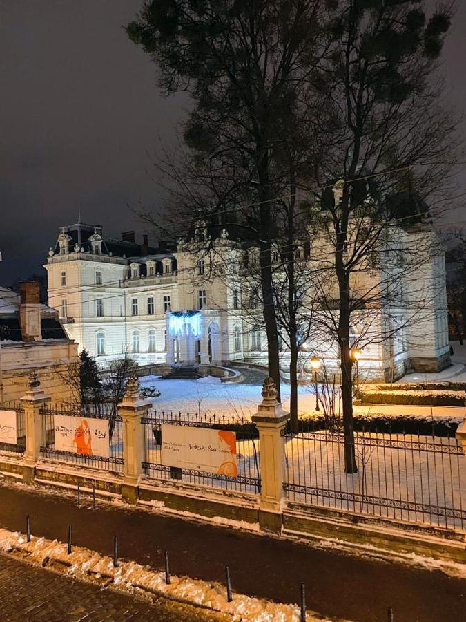 Grand De Luxe Residence 리비프 외부 사진